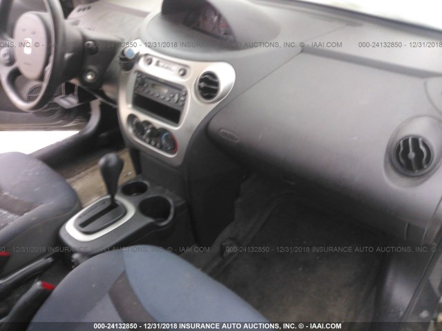 1G8AN12F64Z143155 - 2004 SATURN ION LEVEL 2 WHITE photo 5