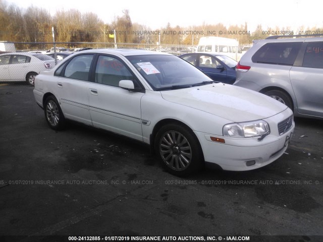 YV1TS592651405722 - 2005 VOLVO S80 2.5T WHITE photo 1