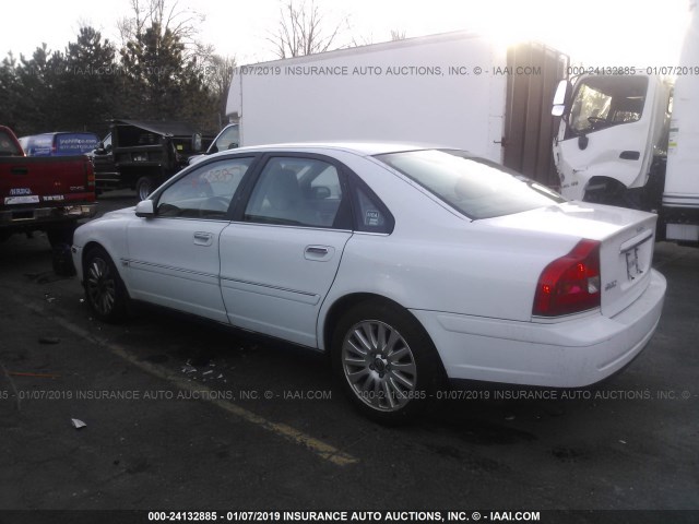 YV1TS592651405722 - 2005 VOLVO S80 2.5T WHITE photo 3