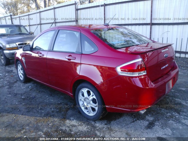 1FAHP35N08W276973 - 2008 FORD FOCUS SE/SEL/SES RED photo 3