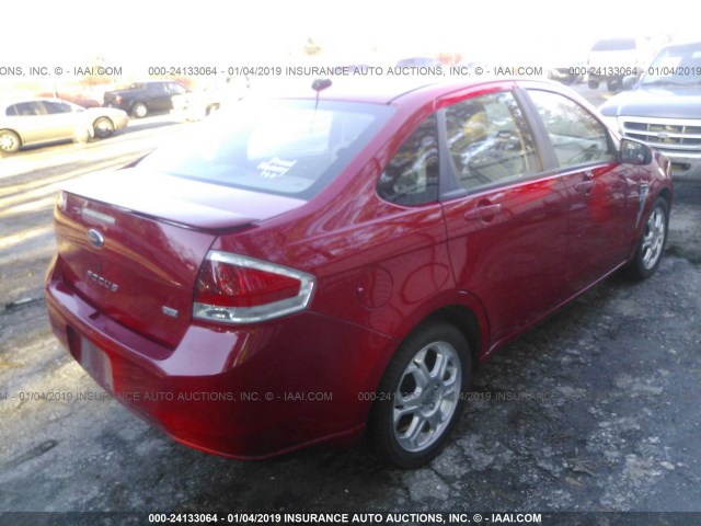 1FAHP35N08W276973 - 2008 FORD FOCUS SE/SEL/SES RED photo 4