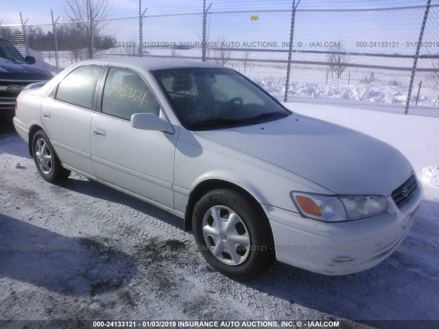 4T1BG22K41U840948 - 2001 TOYOTA CAMRY CE/LE/XLE WHITE photo 1