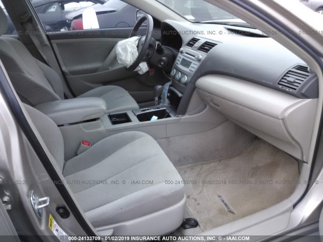 4T1BE46K48U256703 - 2008 TOYOTA CAMRY CE/LE/XLE/SE GOLD photo 5
