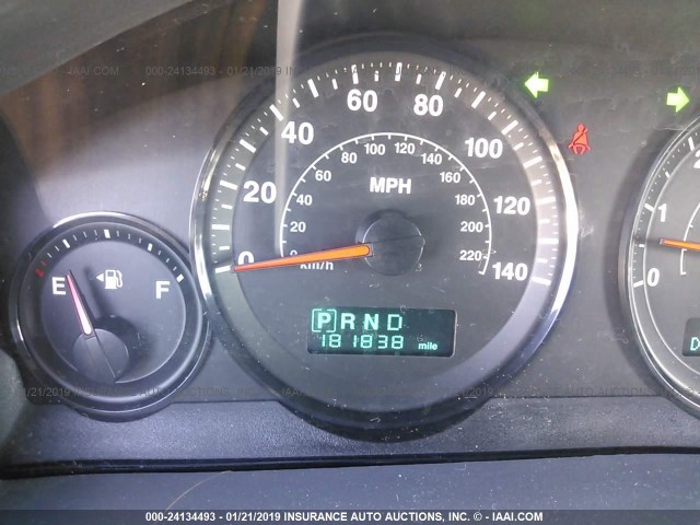 1J8HR48N15C692381 - 2005 JEEP GRAND CHEROKEE LAREDO/COLUMBIA/FREEDOM 灰色 照片 7