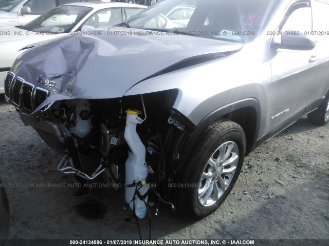 1C4PJMCB0KD330281 - 2019 JEEP CHEROKEE LATITUDE GRAY photo 6