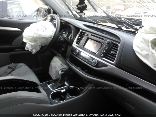 5TDBKRFH1ES005460 - 2014 TOYOTA HIGHLANDER LE/LE PLUS GRAY photo 5