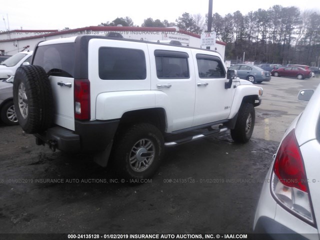 5GTDN136168133037 - 2006 HUMMER H3 WHITE photo 4