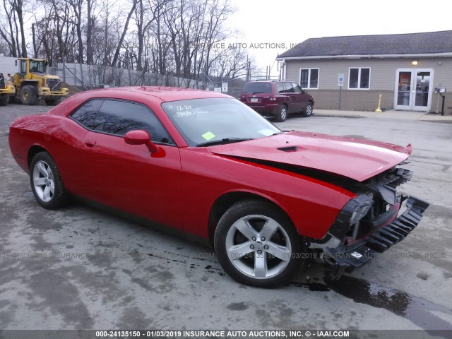 2C3CDYAG8EH179925 - 2014 DODGE CHALLENGER SXT RED photo 1