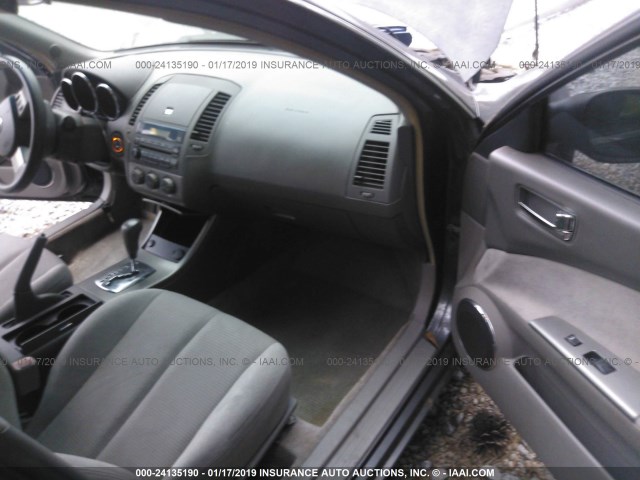 1N4AL11D95C158173 - 2005 NISSAN ALTIMA S/SL GRAY photo 5