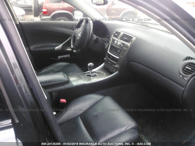 JTHBK262682063187 - 2008 LEXUS IS 250 GRAY photo 5