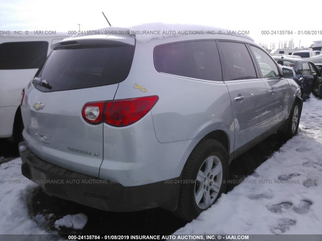 1GNKRJED2BJ114411 - 2011 CHEVROLET TRAVERSE LT SILVER photo 4