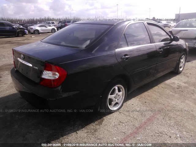 JTDBE32K620119362 - 2002 TOYOTA CAMRY LE/XLE/SE BLACK photo 4