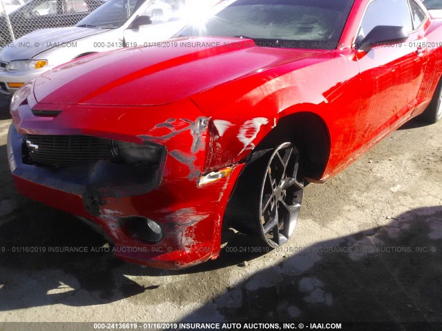 2G1FK1EJ8B9106256 - 2011 CHEVROLET CAMARO 2SS RED photo 6