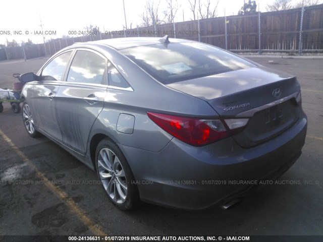 5NPEC4AB8BH231044 - 2011 HYUNDAI SONATA SE/LIMITED GRAY photo 3