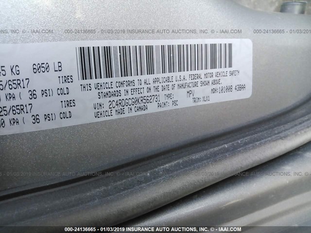 2C4RDGCG0KR562731 - 2019 DODGE GRAND CARAVAN SXT SILVER photo 9