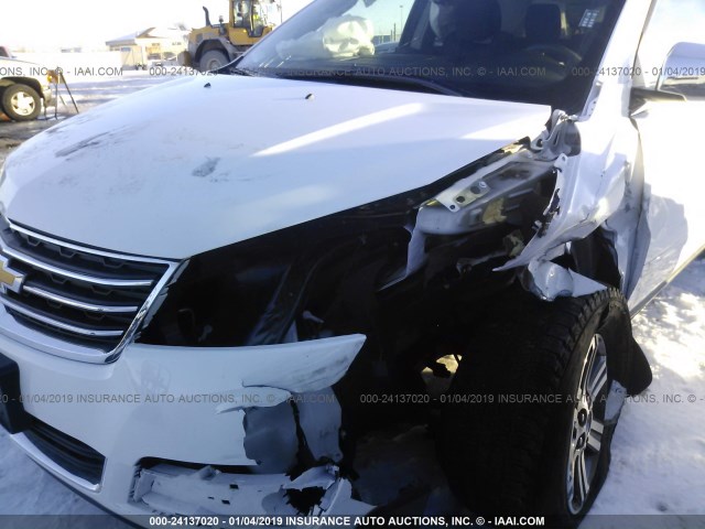 1GNKVGKD0HJ122793 - 2017 CHEVROLET TRAVERSE LT WHITE photo 6