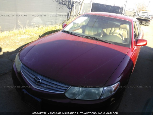 2T1CE22PX2C017448 - 2002 TOYOTA CAMRY SOLARA SE RED photo 2