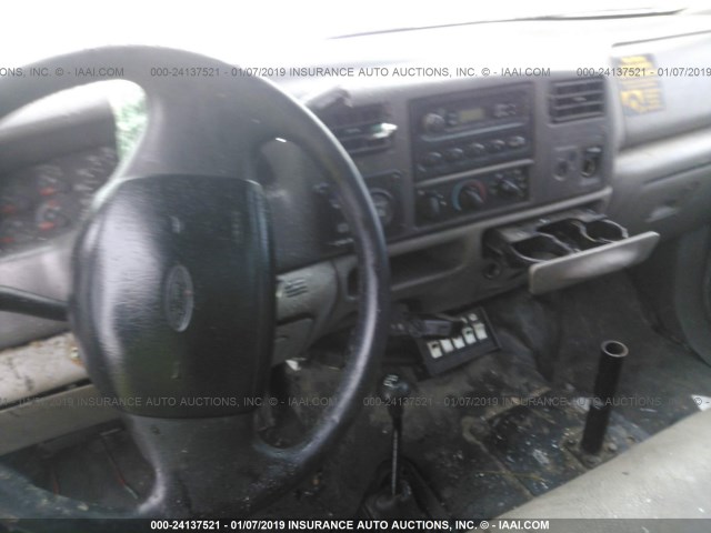 1FDAF57F51EC10605 - 2001 FORD F550 SUPER DUTY Unknown photo 5