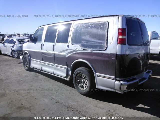 1GDFG15T231230728 - 2003 GMC SAVANA RV G1500 SILVER photo 3