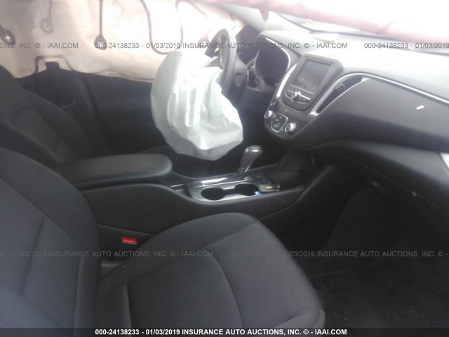 1G1ZB5ST3JF120503 - 2018 CHEVROLET MALIBU LS 白色 照片 5