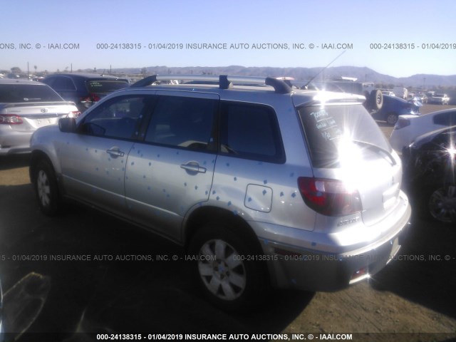 JA4LZ31F85U038075 - 2005 MITSUBISHI OUTLANDER LS GRAY photo 3