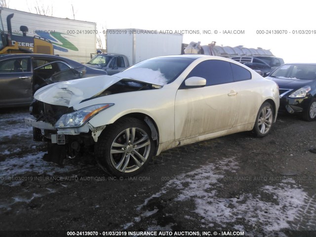 JN1CV6EL9AM152084 - 2010 INFINITI G37 WHITE photo 2