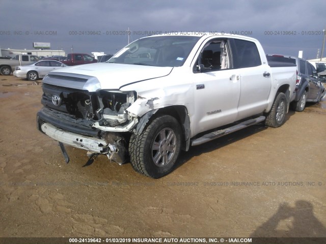 5TFDW5F18EX408841 - 2014 TOYOTA TUNDRA CREWMAX SR5 WHITE photo 2