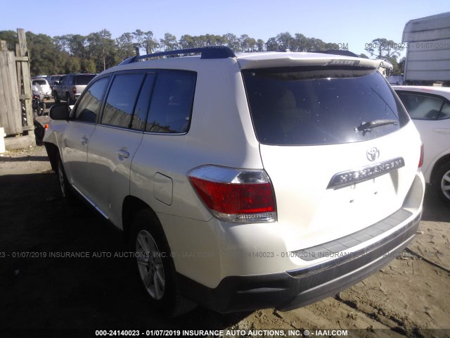 5TDZK3EH8BS035029 - 2011 TOYOTA HIGHLANDER SE WHITE photo 3