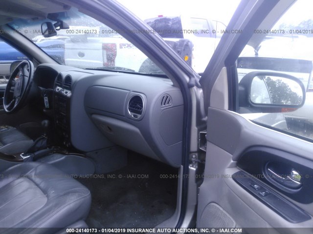 1GKDS13S022296681 - 2002 GMC ENVOY GRAY photo 5