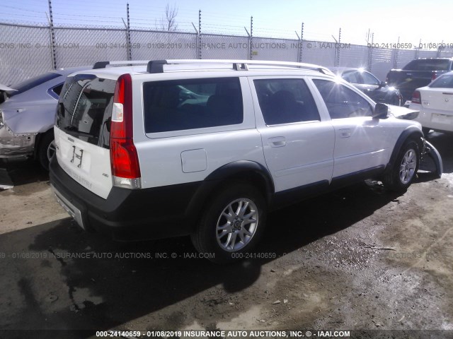 YV4SZ592271256061 - 2007 VOLVO XC70 WHITE photo 4