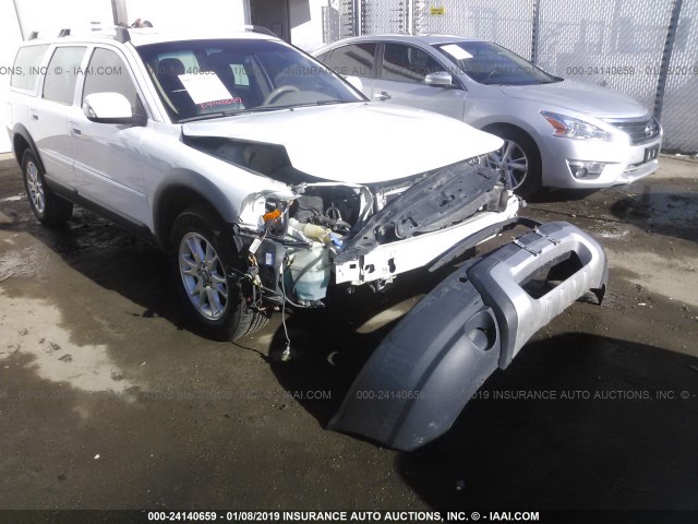 YV4SZ592271256061 - 2007 VOLVO XC70 WHITE photo 6