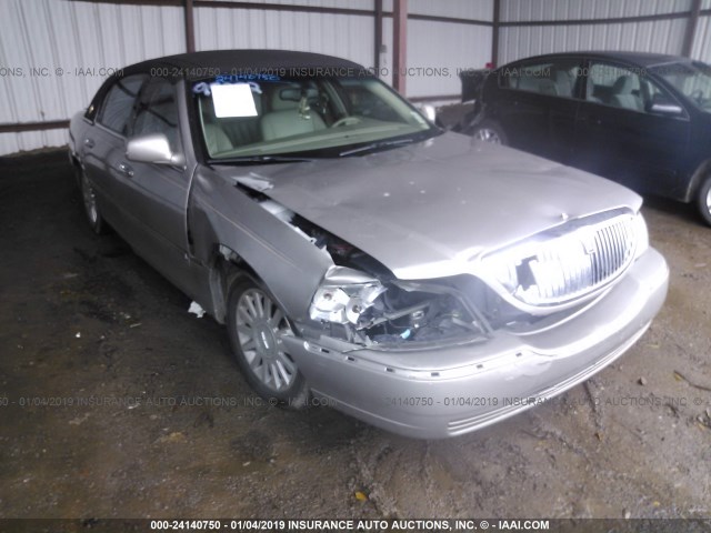 1LNHM81W33Y695388 - 2003 LINCOLN TOWN CAR EXECUTIVE GRAY photo 1