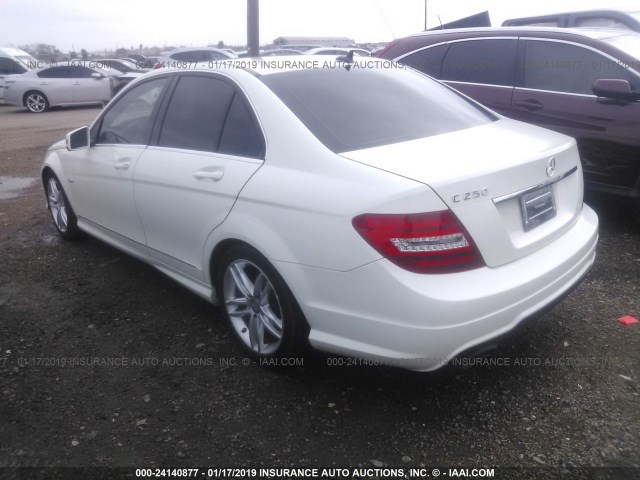 WDDGF4HB5CR213168 - 2012 MERCEDES-BENZ C 250 WHITE photo 3