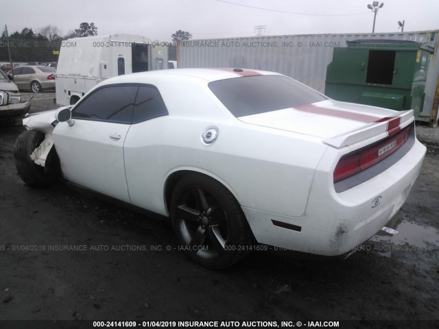 2C3CDYAGXDH737420 - 2013 DODGE CHALLENGER SXT WHITE photo 3