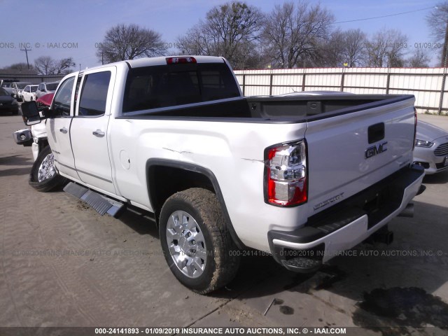 1GT12UEY4JF230465 - 2018 GMC SIERRA K2500 DENALI WHITE photo 3