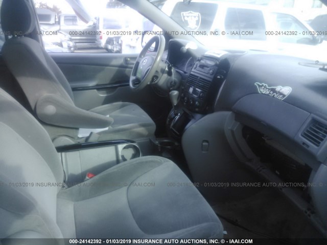 5TDZA23C25S279848 - 2005 TOYOTA SIENNA CE/LE SILVER photo 5