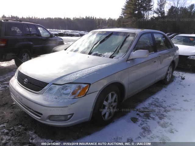 4T1BF28B5YU046626 - 2000 TOYOTA AVALON XL/XLS GRAY photo 2