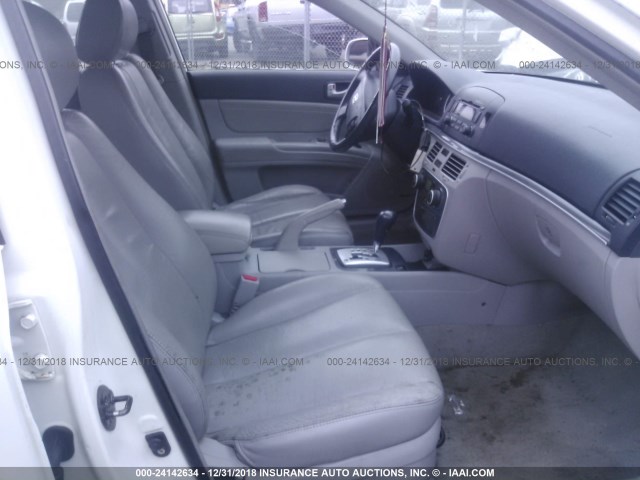 5NPEU46F47H179928 - 2007 HYUNDAI SONATA SE/LIMITED WHITE photo 5