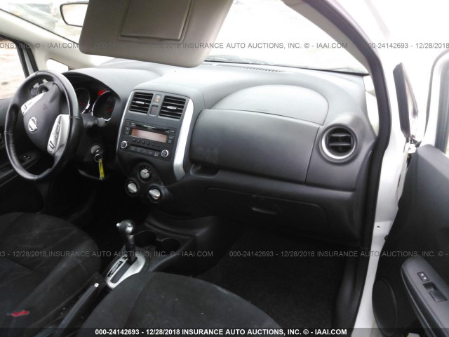 3N1CE2CP8EL426728 - 2014 NISSAN VERSA NOTE S/S PLUS/SV/SL WHITE photo 5