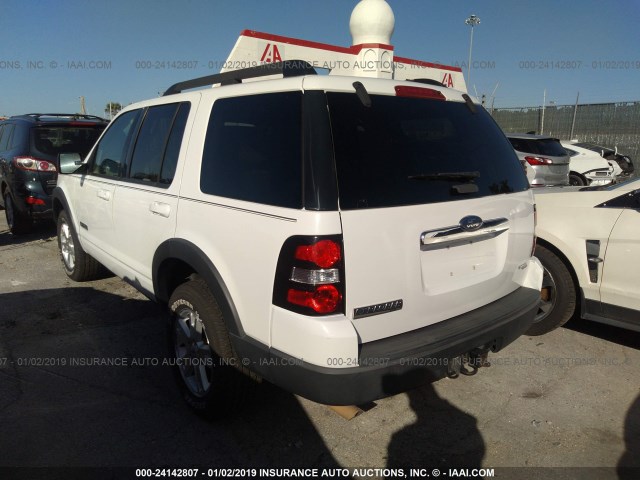 1FMEU73EX7UB41649 - 2007 FORD EXPLORER XLT WHITE photo 3