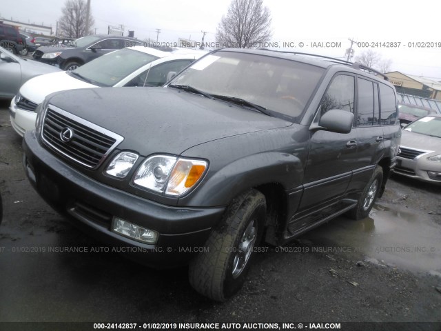 JTJHT00W423517833 - 2002 LEXUS LX 470 GRAY photo 2