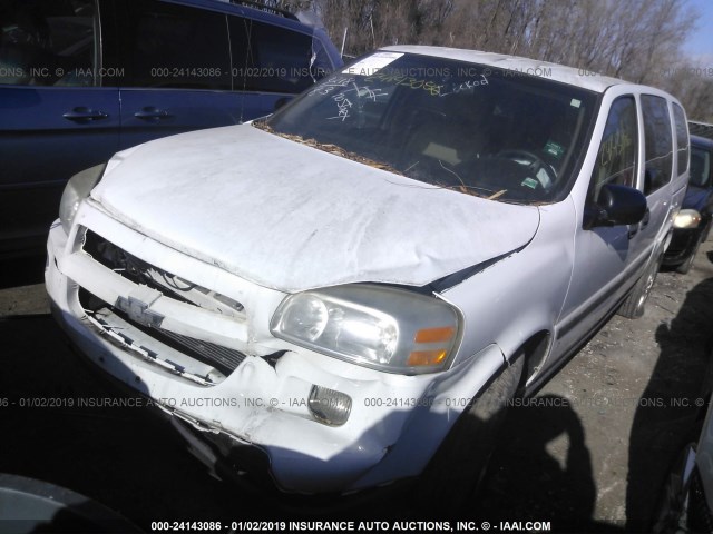 1GNDV231X8D183728 - 2008 CHEVROLET UPLANDER LS WHITE photo 2