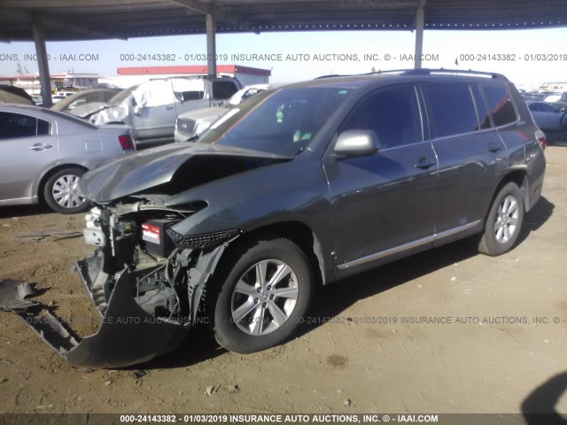 5TDBK3EHXBS082547 - 2011 TOYOTA HIGHLANDER SE GRAY photo 2