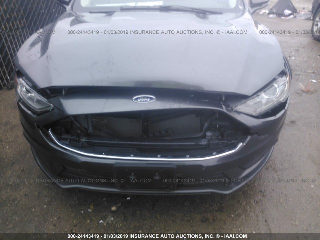 3FA6P0HD8JR227084 - 2018 FORD FUSION SE GRAY photo 6