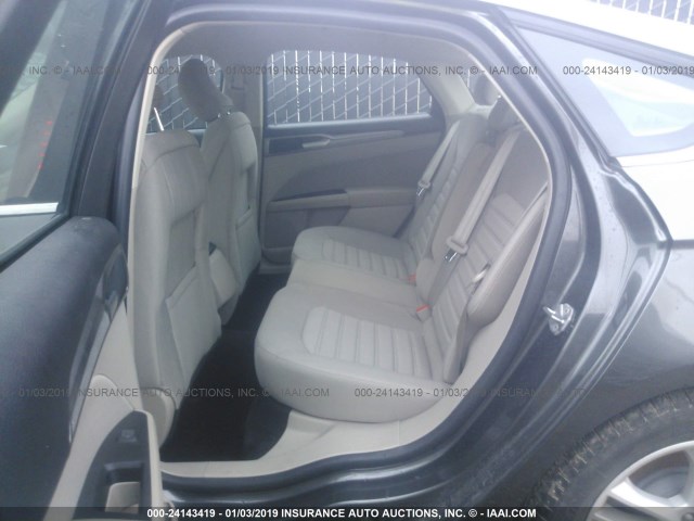 3FA6P0HD8JR227084 - 2018 FORD FUSION SE GRAY photo 8