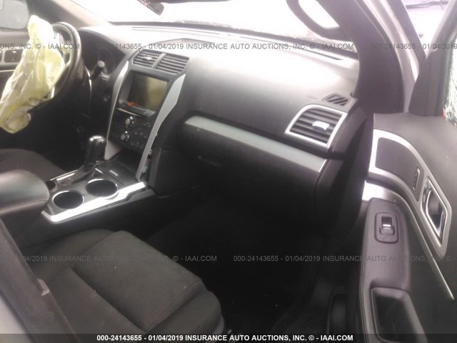 1FMHK7D89CGA75065 - 2012 FORD EXPLORER XLT SILVER photo 5