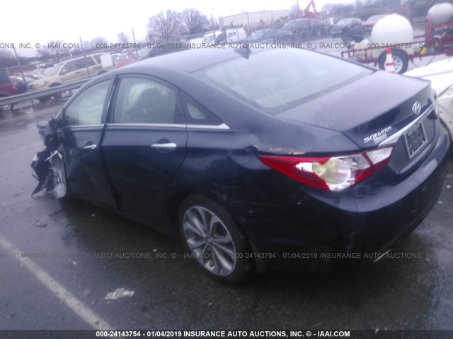 5NPEC4AB7DH790555 - 2013 HYUNDAI SONATA SE/LIMITED BLUE photo 3