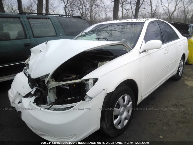 4T1BE32K03U194323 - 2003 TOYOTA CAMRY LE/XLE/SE WHITE photo 2