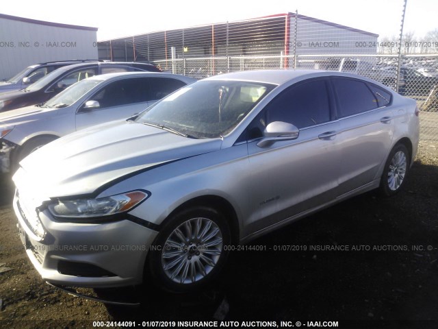 3FA6P0LU7DR329844 - 2013 FORD FUSION SE HYBRID SILVER photo 2