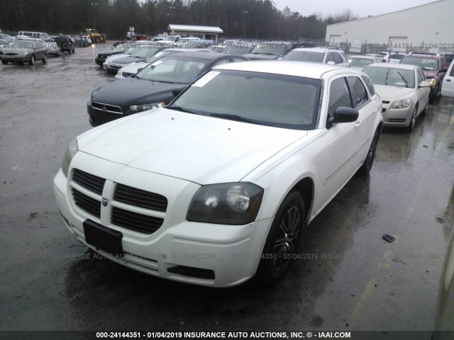 2D4FV47T77H642999 - 2007 DODGE MAGNUM SE WHITE photo 2